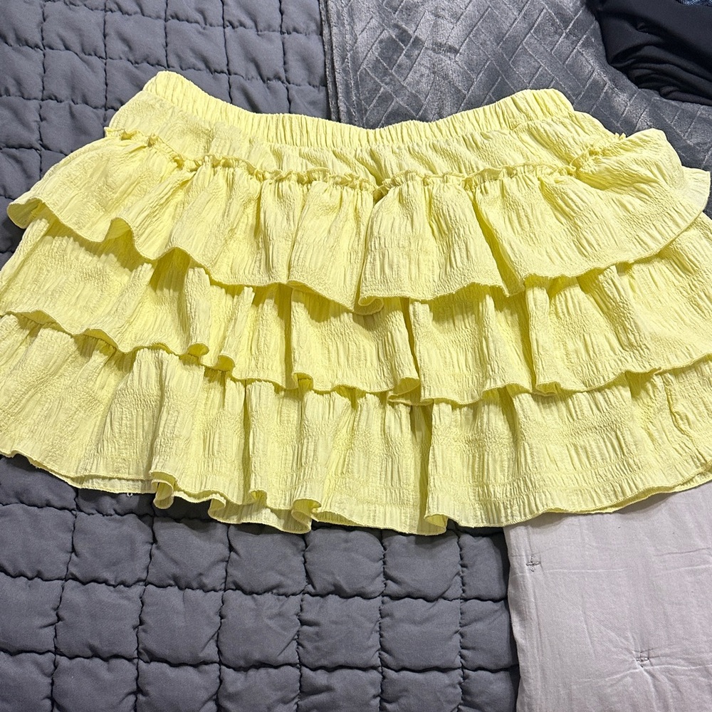 SHEIN Yellow Tiered Mini Skirt